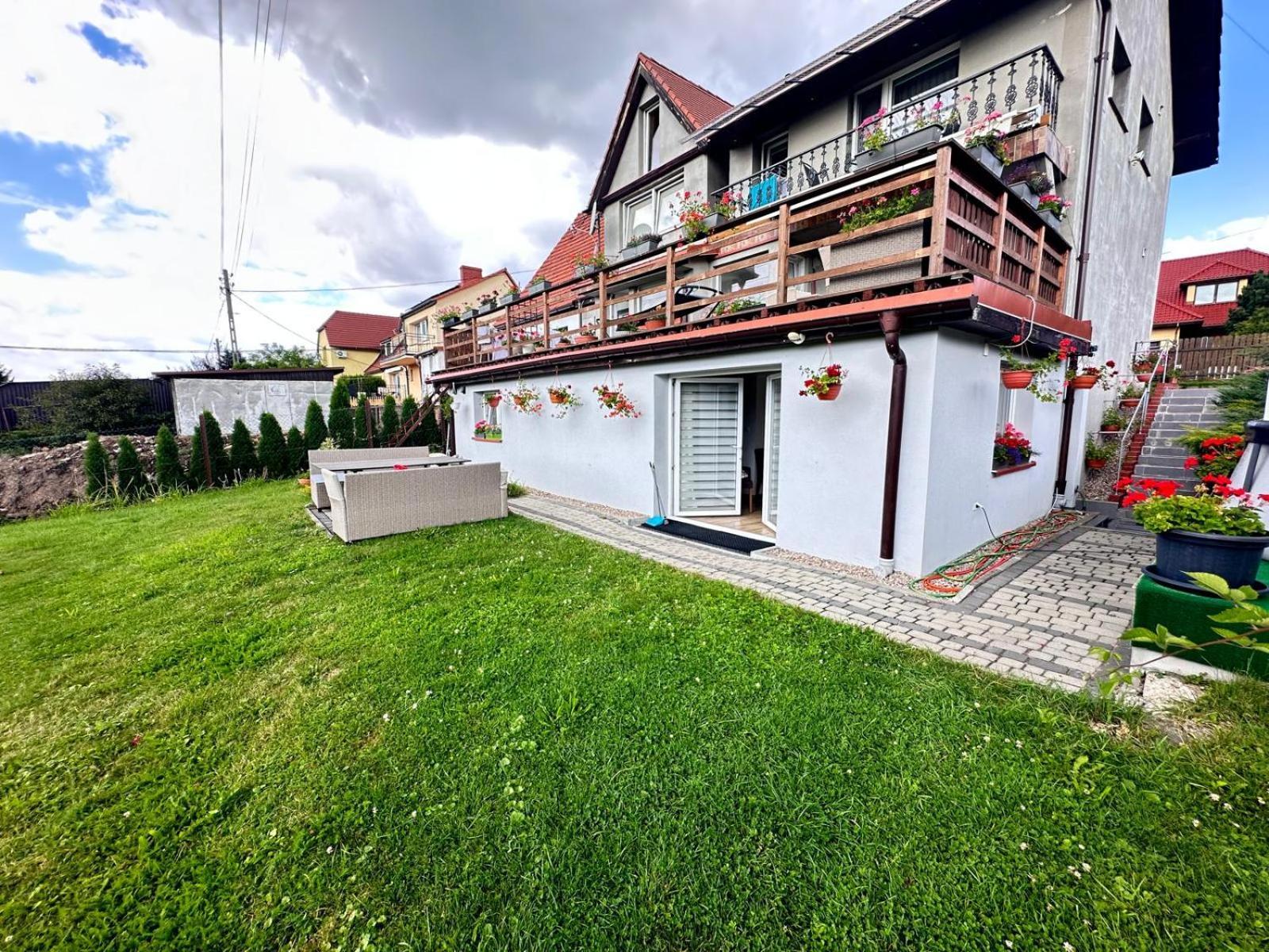Bukowy Apartment *